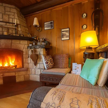 Tatil Evi Les Melezes - Typique, Terrasse & Cheminee Liddes